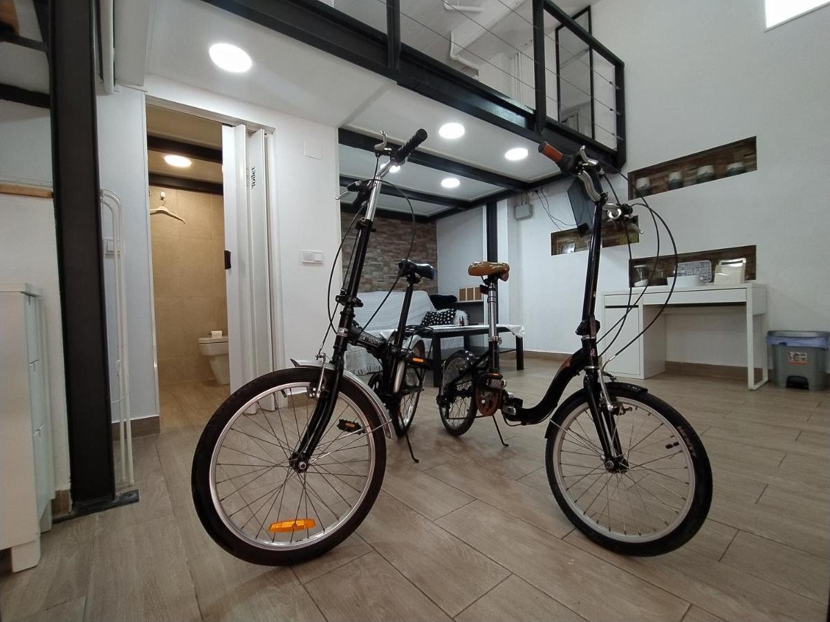 מאלגה The Photographer Loft מראה חיצוני תמונה